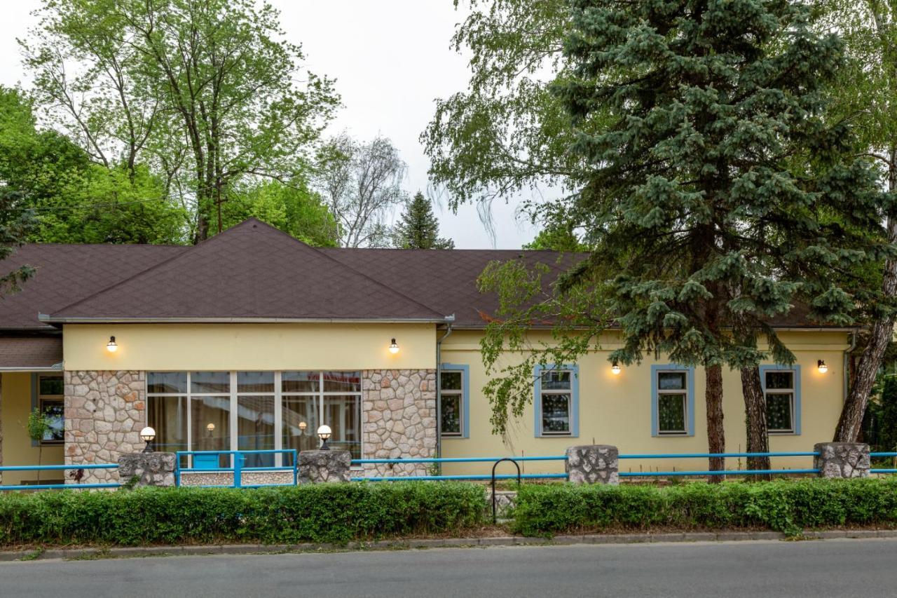 Balzsam Apartmanhaz Harkány Exterior foto