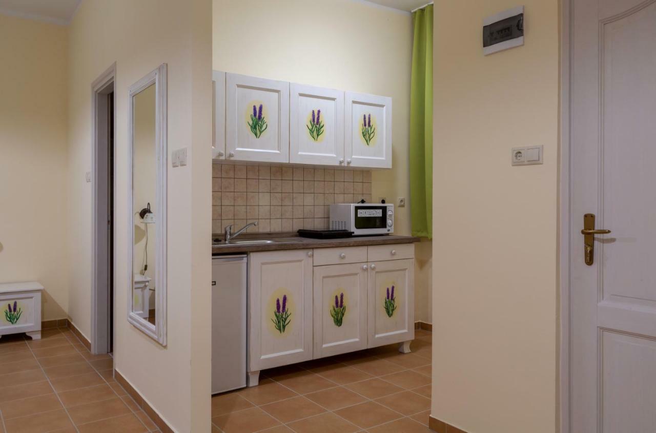 Balzsam Apartmanhaz Harkány Exterior foto